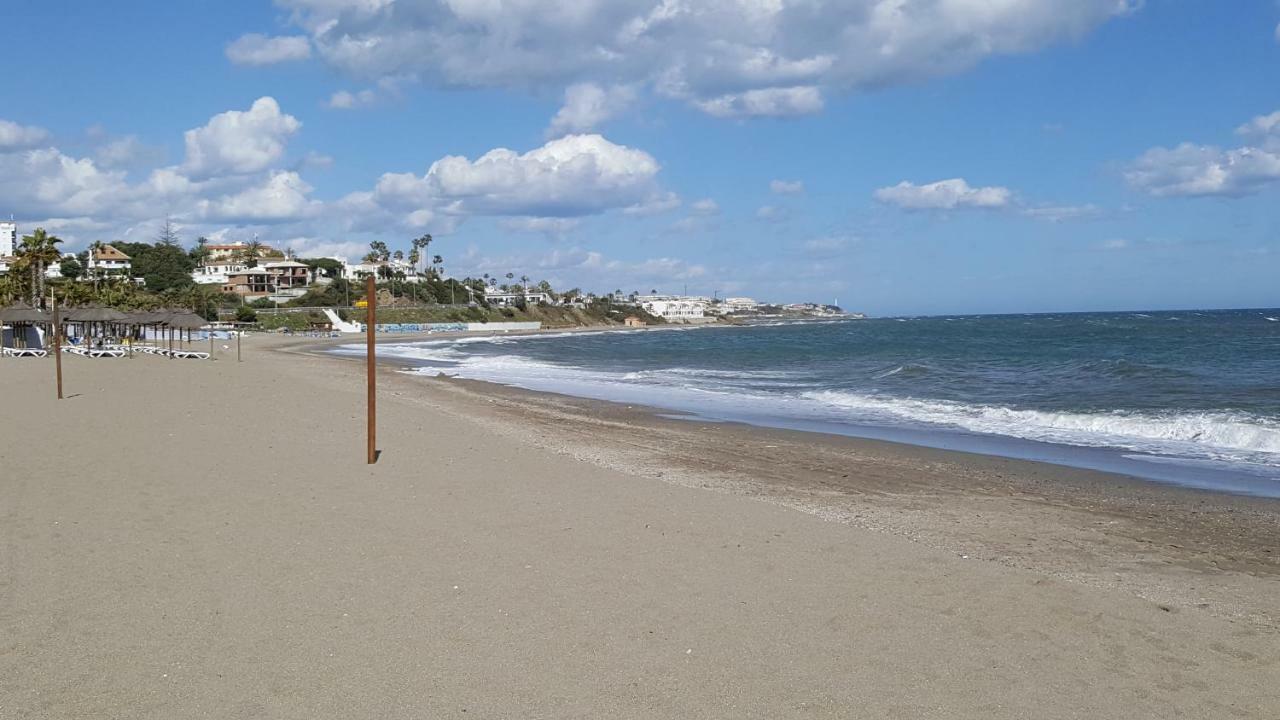 Miraflores Apartment Міхас Екстер'єр фото